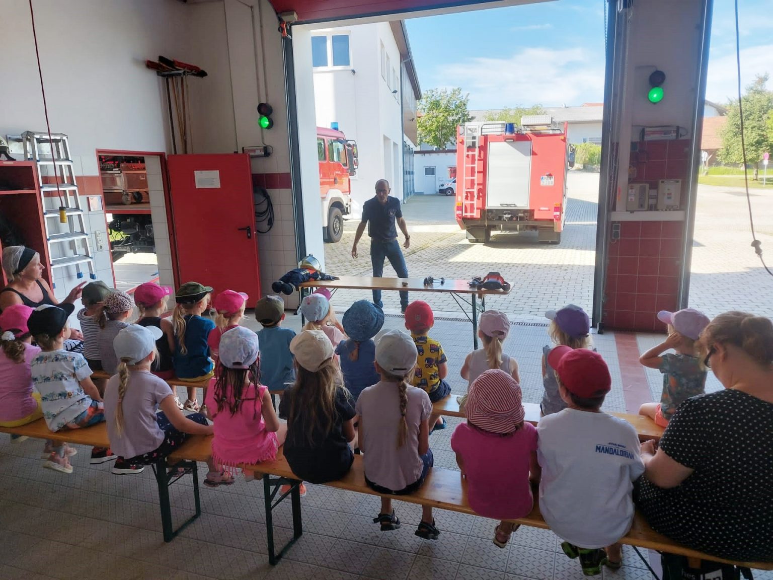 Besuch Kindergarten - Feuerwehr Falkenberg